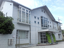 本社屋